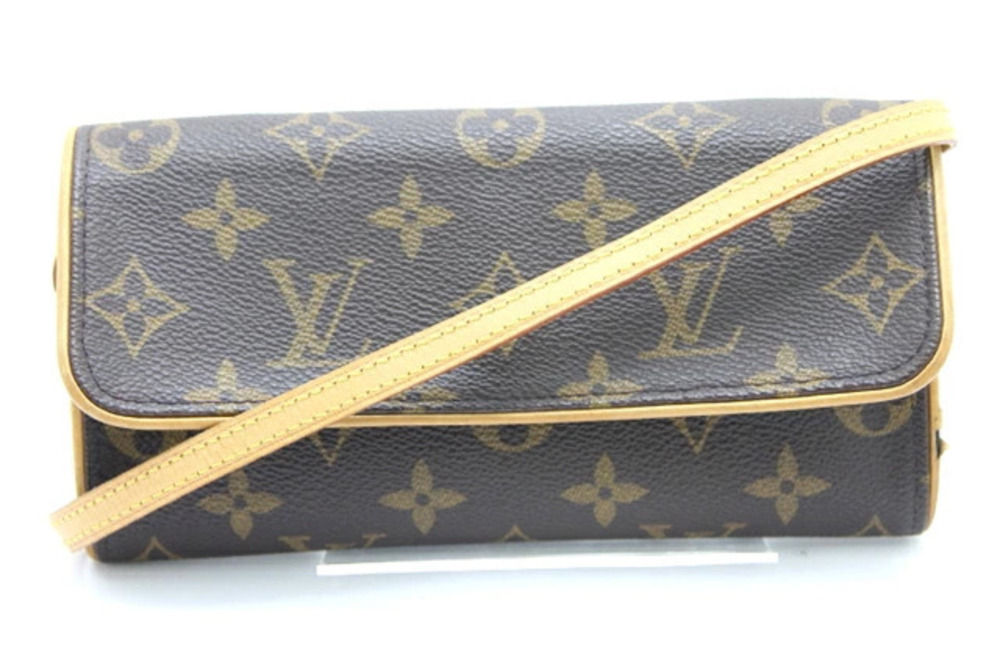 LOUIS VUITTON Shoulder Bag Monogram Pochette Twin